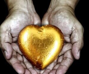 Hearts of Gold—7 Heartwarming Stories When We Need Them the Most